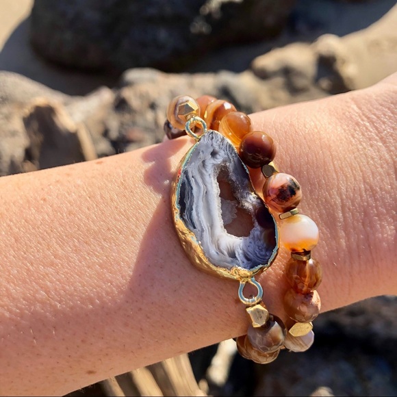Jewelry - Druzy Agate Slice Beaded Stretch Bracelet Jewelry - Druzy Agate Slice Beaded Stretch Bracelet